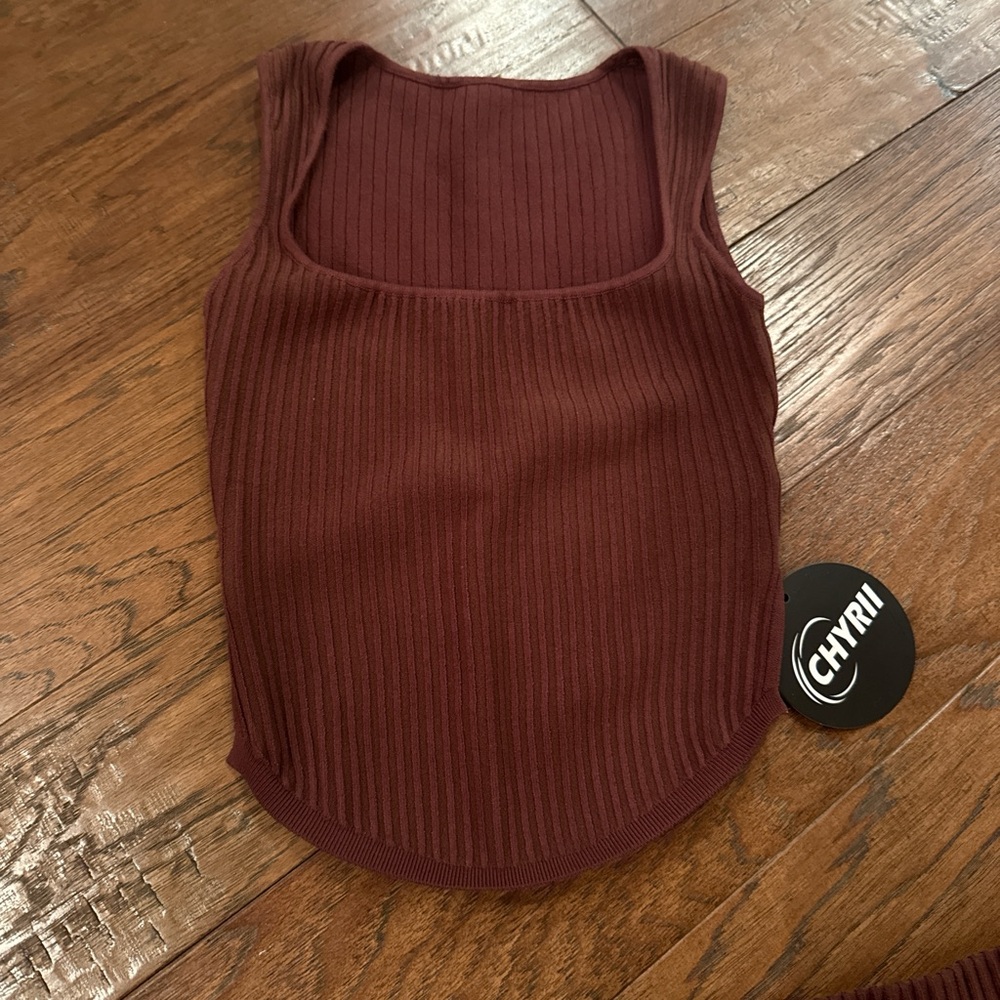 Amazon Ribbed Chocolate Skirt Set - Picture 3 of 5